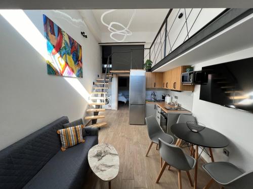 City Center Loft With Private Parking — 4-Star Luxury Hotel in Kavala, Greece