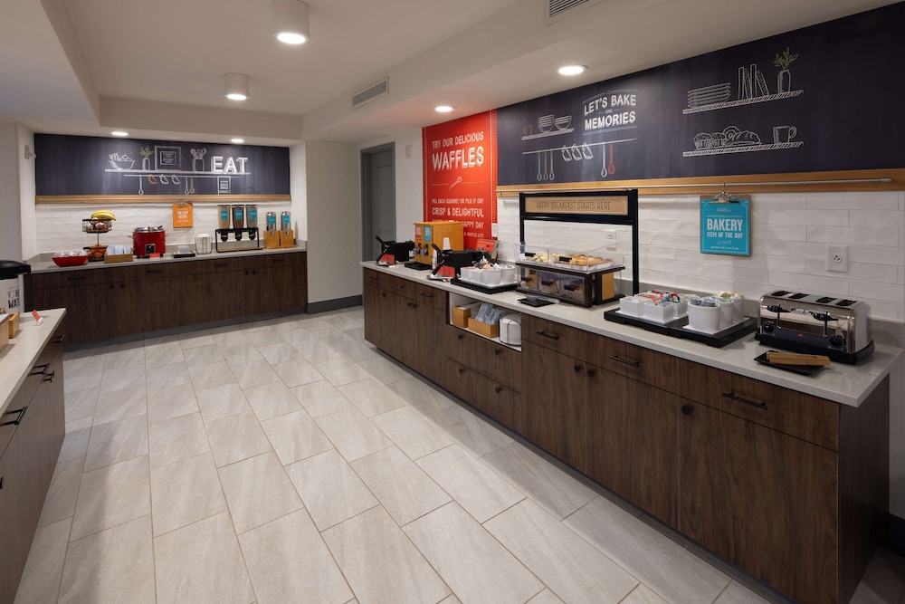 Hampton Inn Asheville Tunnel Rd. - photo 28