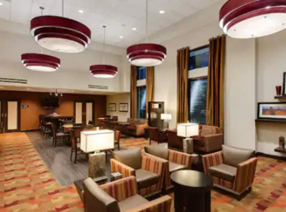 Hampton Inn & Suites Phoenix Chandler Fashion Center AZ - photo 3