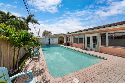 Sun Filled House with pool by PMI — 4-Star Luxury Hotel in Fort Lauderdale, United States
