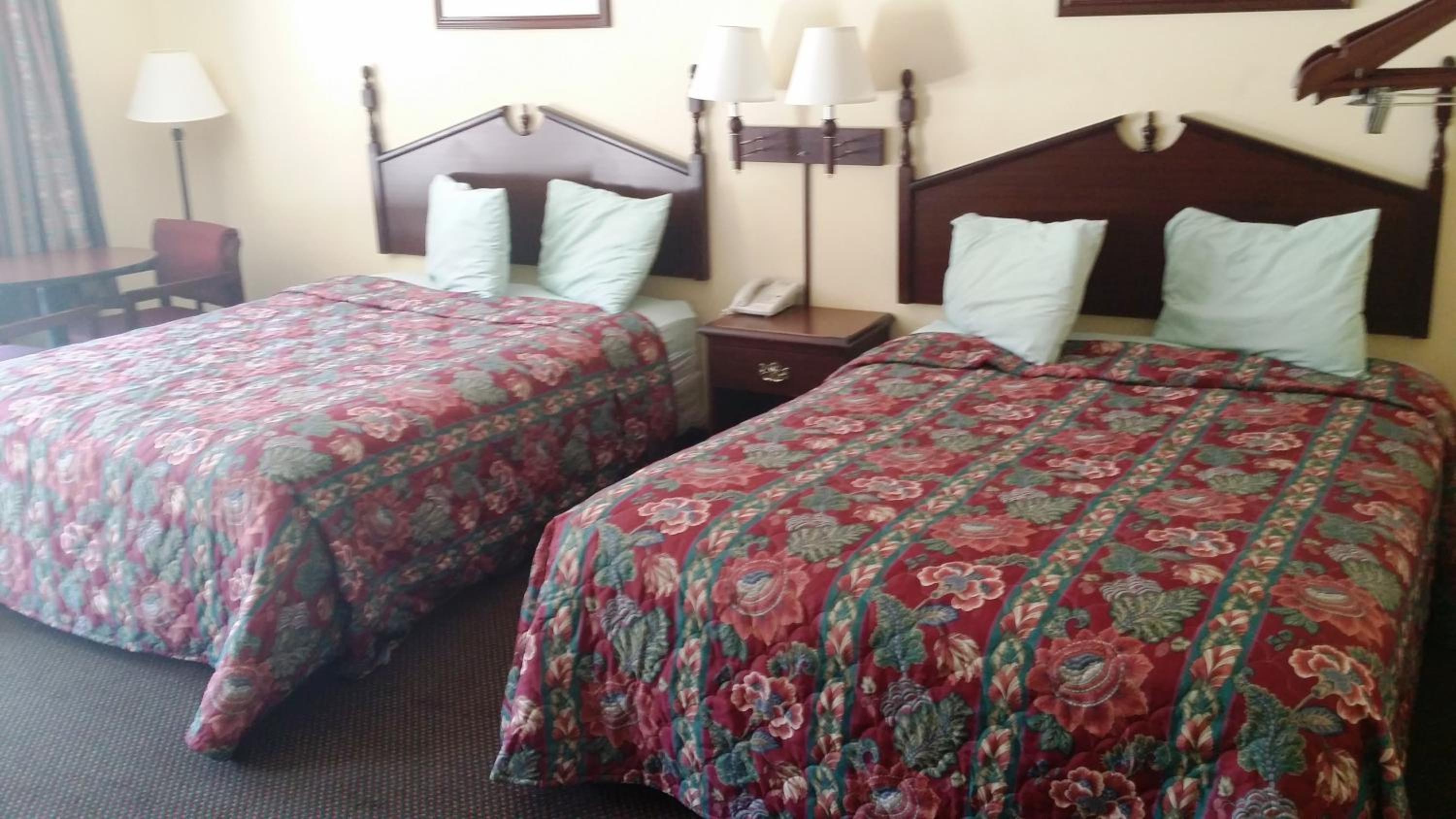 Scottish Inn Maggie Valley - photo 5