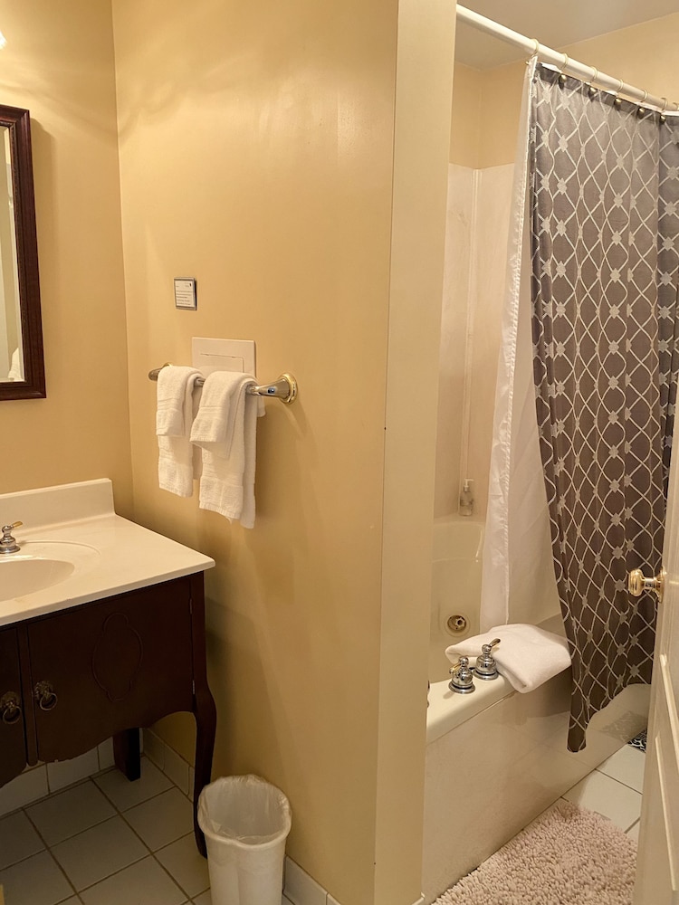 The Cypress Inn Bed & Breakfast - photo 75