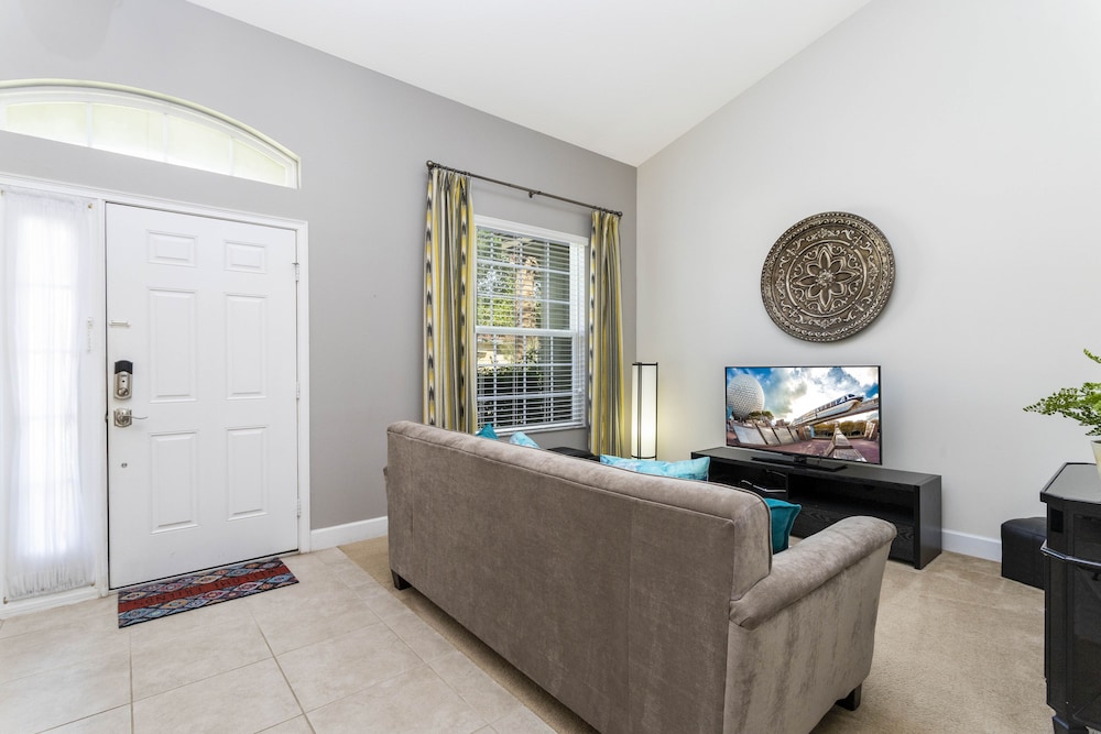Gorgeous 4Bd with Pool @ 4072 Solterra Resort Davenport - photo 21