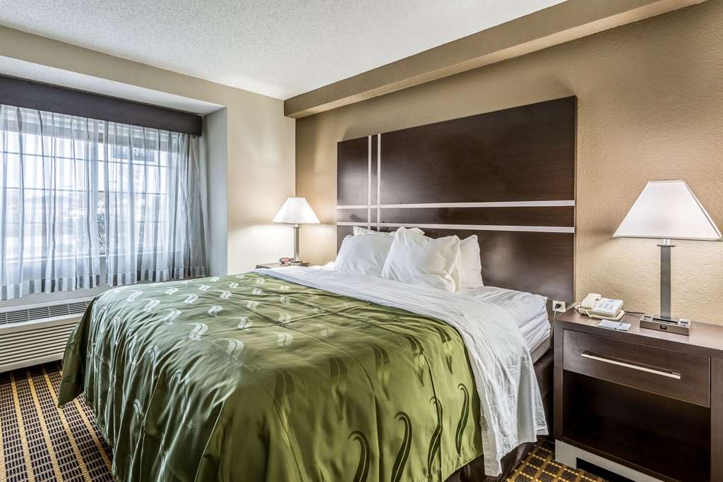 Quality Inn & Suites El Paso I 10 - photo 25