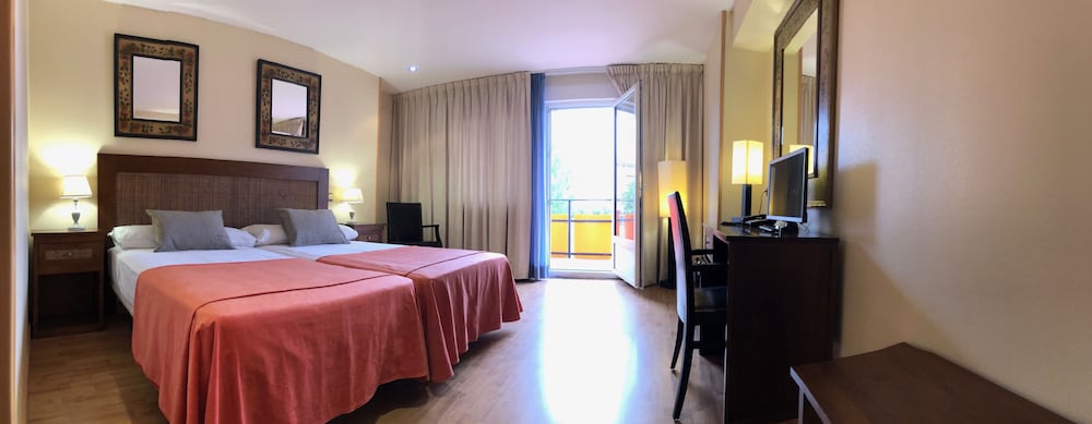 Hotel V Ciudad — Aranda De Duero