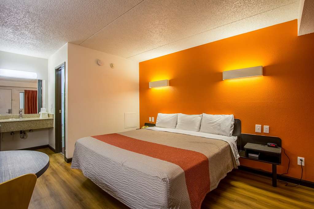 Motel 6 Ashland OH - photo 6