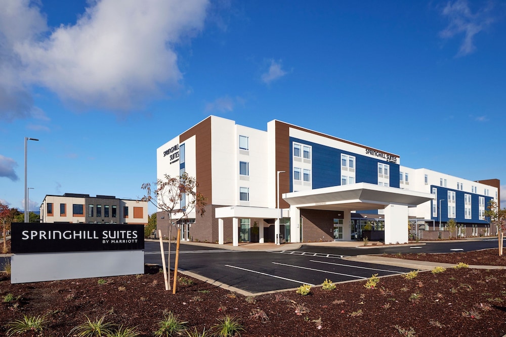 SpringHill Suites by Marriott Medford Airport in Medford, United States