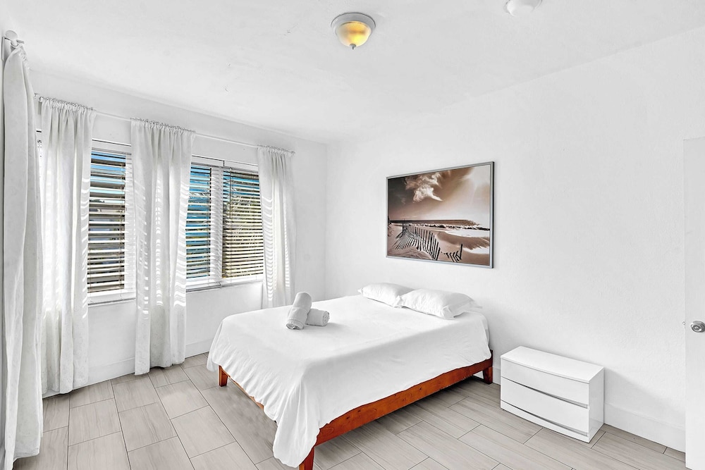 Garden Suites Hosted by Sweetstay — 4-Star Luxury Hotel in Miami Beach, United States