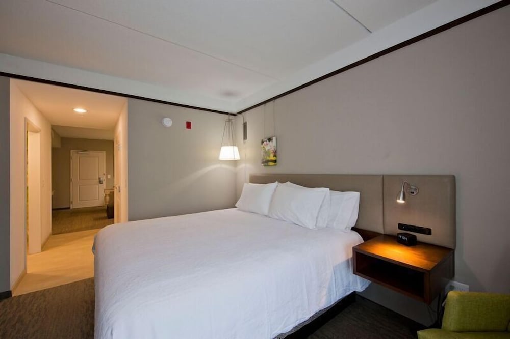 Hilton Garden Inn Martinsburg - photo 12