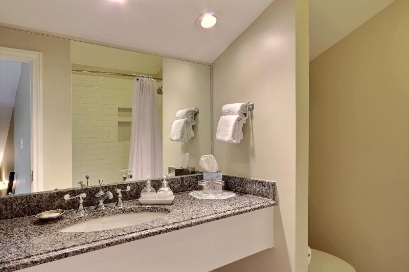 The Presidents Quarters Inn - photo 182