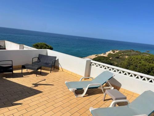 Casa Rosa Azul Terracos de Benagil — 4-Star Luxury Hotel in Carvoeiro, Portugal