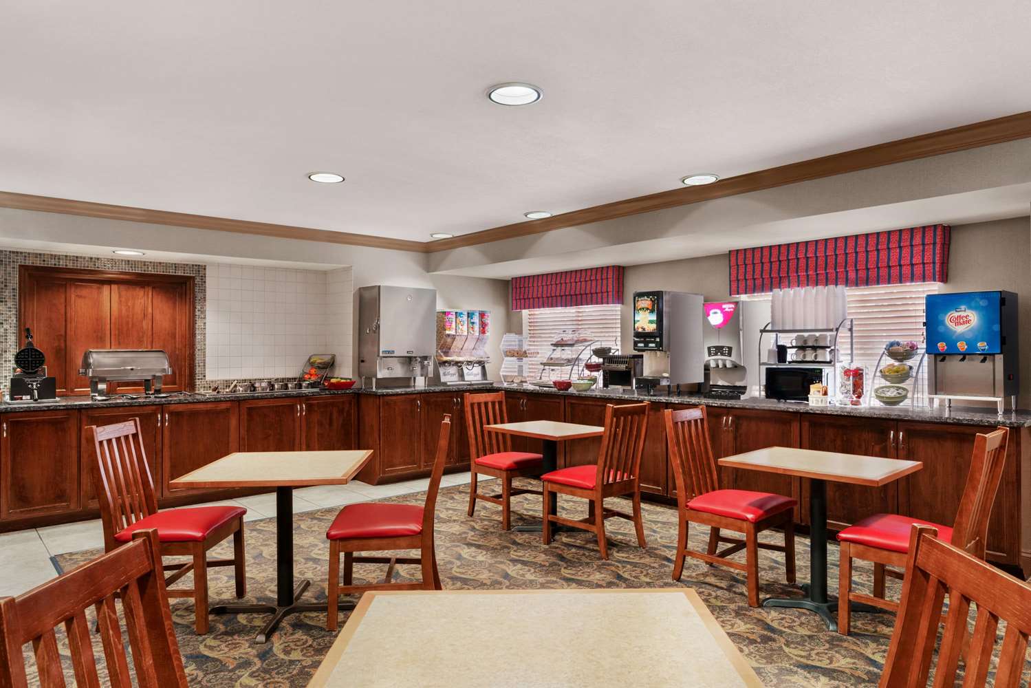 Lancaster Suites - photo 6
