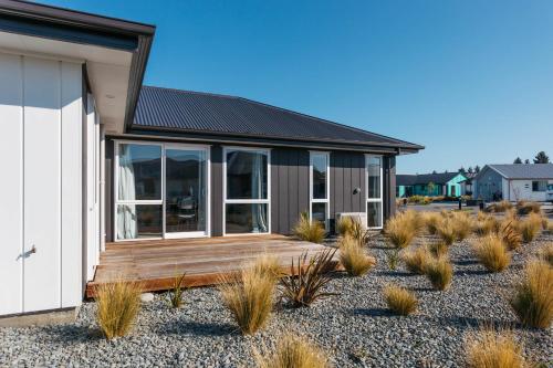 Lupin Faves Tekapo — 4-Star Luxury Hotel in Lake Tekapo, New Zealand