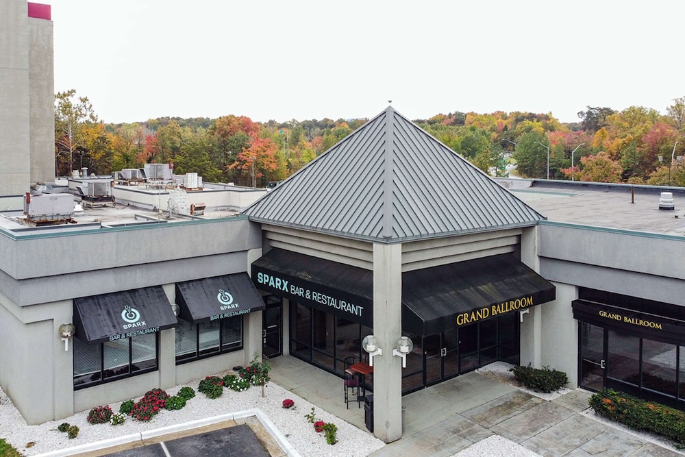 Clarion Hotel BWI Airport Arundel Mills - photo 57