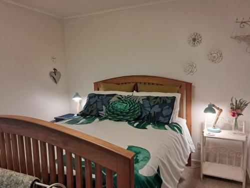 Secret Cottage 21273999 — Waitara