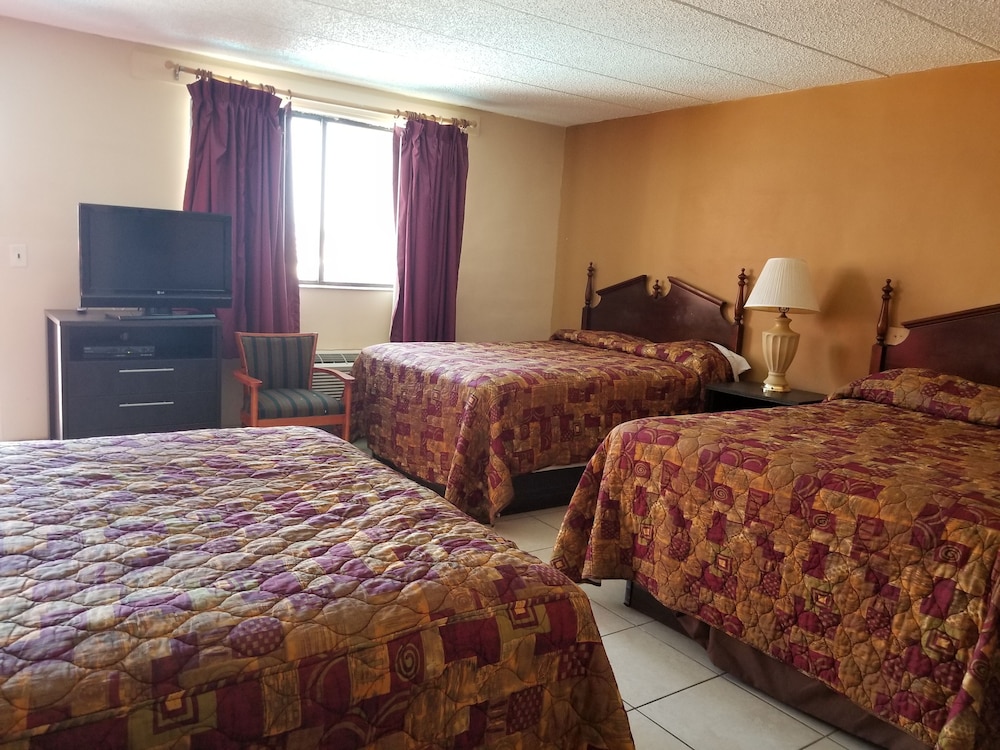 Cloud 9 Inn - photo 8