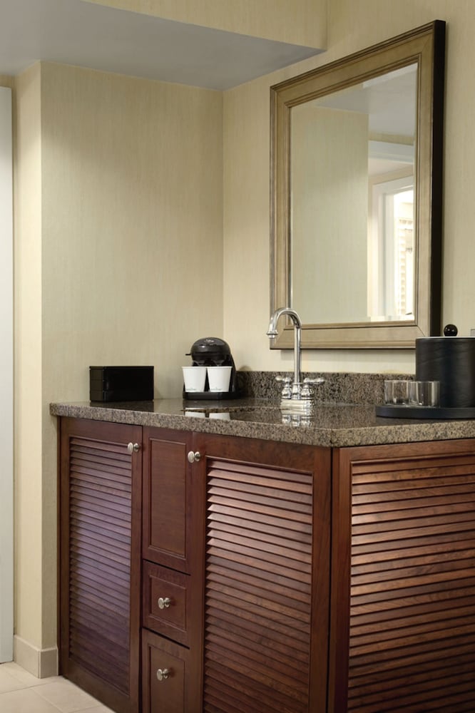 Embassy Suites Hotel Denver Tech Center - photo 7