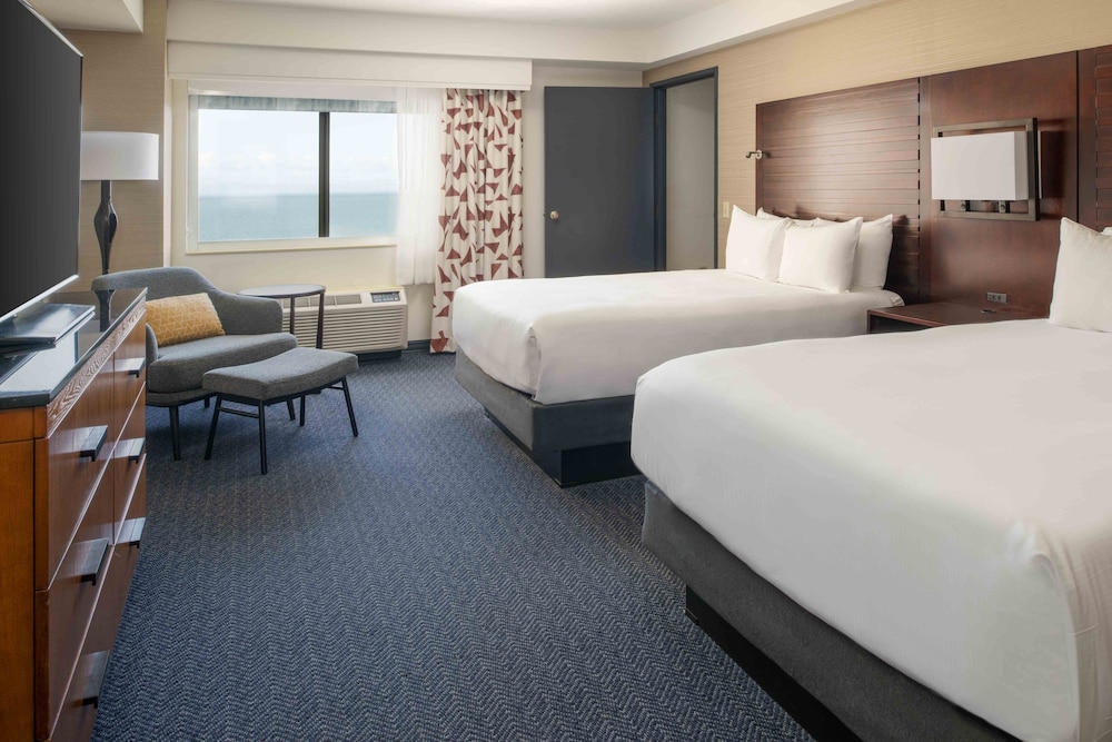 DoubleTree by Hilton San Francisco Airport - photo 9