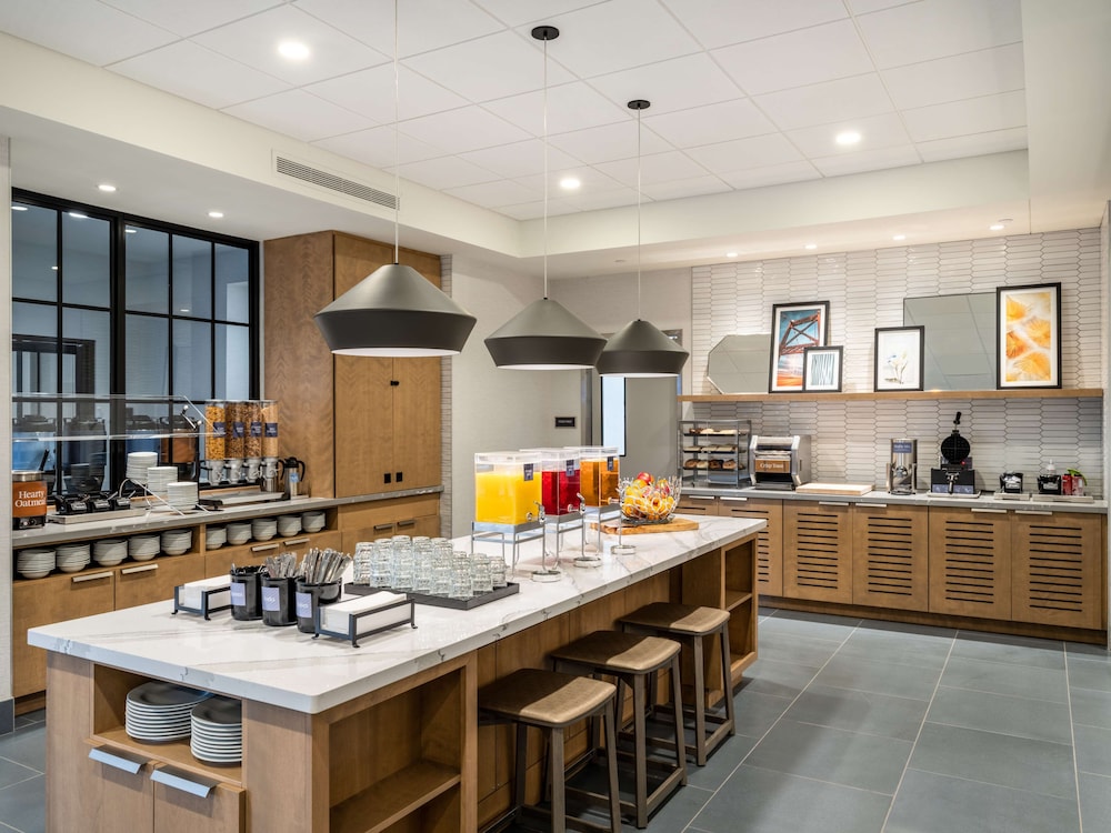Homewood Suites by Hilton Toledo Downtown - photo 43