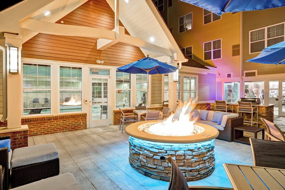 Residence Inn Hamilton - photo 26