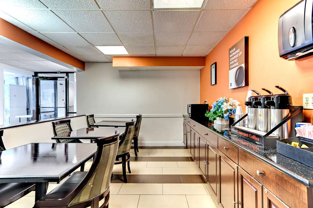 Motel 6 Washington DC - photo 22