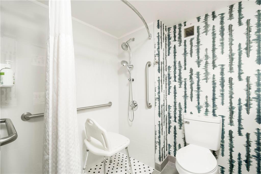 La Quinta Inn & Suites by Wyndham Lexington Park Patuxent - photo 18