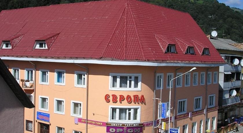 Europa - carbon neutral hotel in Rakhiv