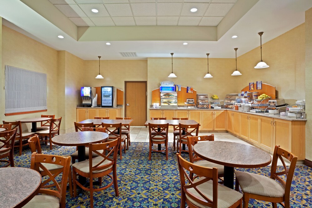 Fairfield Inn & Suites Seattle Downtown Seattle Ce - photo 30