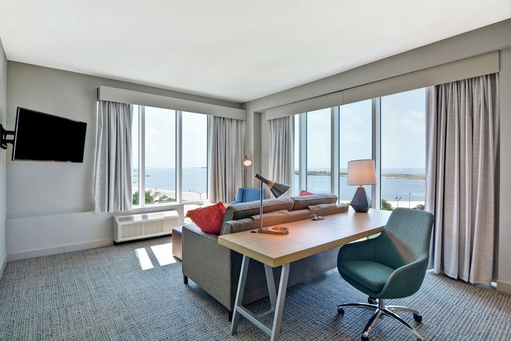 Hilton Garden Inn Biloxi - photo 8