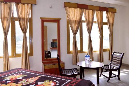 Hotel Silverface in Kulu, India