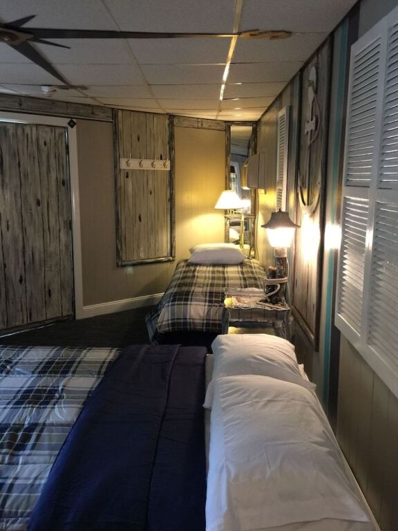 Holly Hill Motel - photo 6