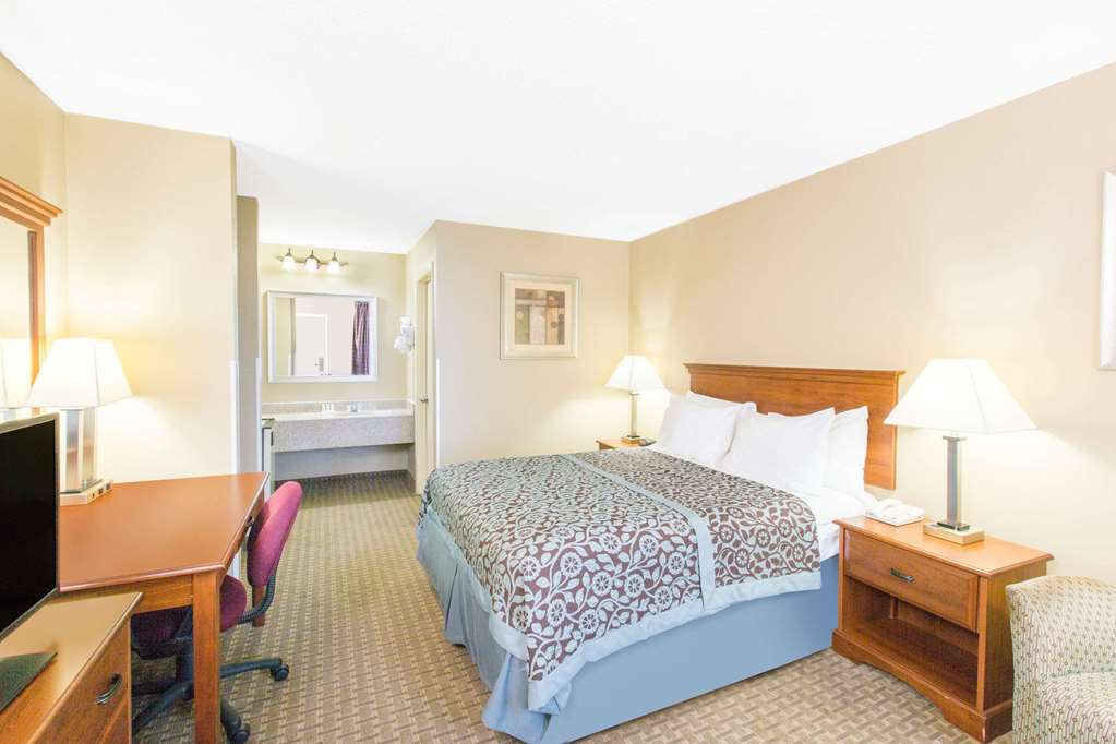 Days Inn by Wyndham Ripley - photo 11