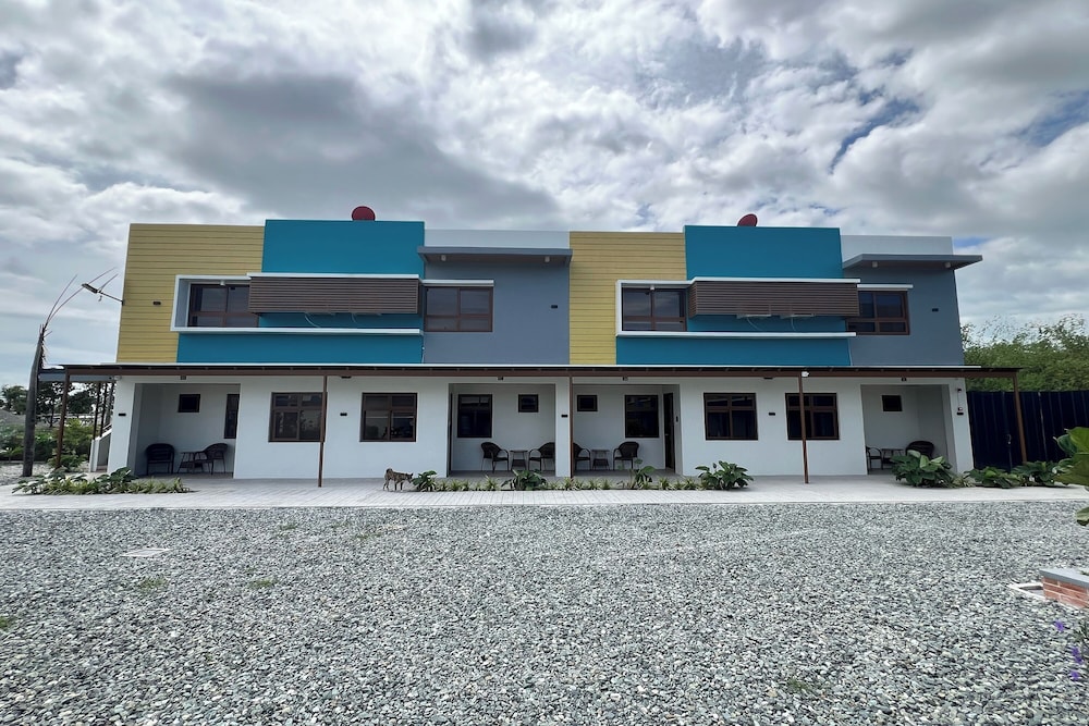 Serenity Suites 21497124 — San Rafael