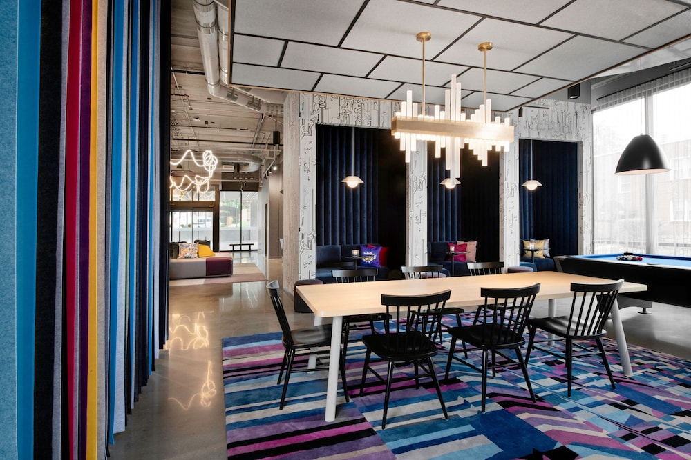 Aloft Kansas City Country Club Plaza - photo 29