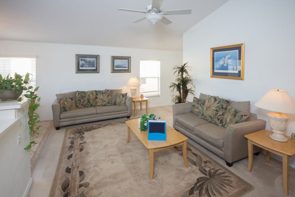 3 Bed 2 Bath In Golf Resort With Private Pool 3 Bedroom Home by RedAwning Haines City — hotel in Haines