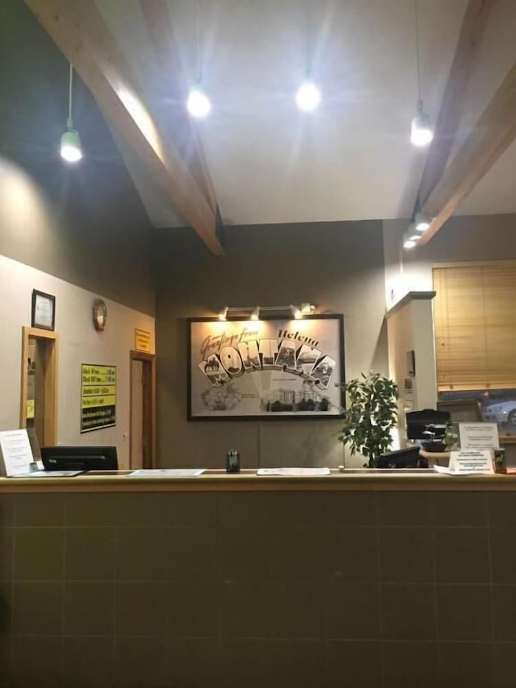 Super 8 by Wyndham Helena - photo 3