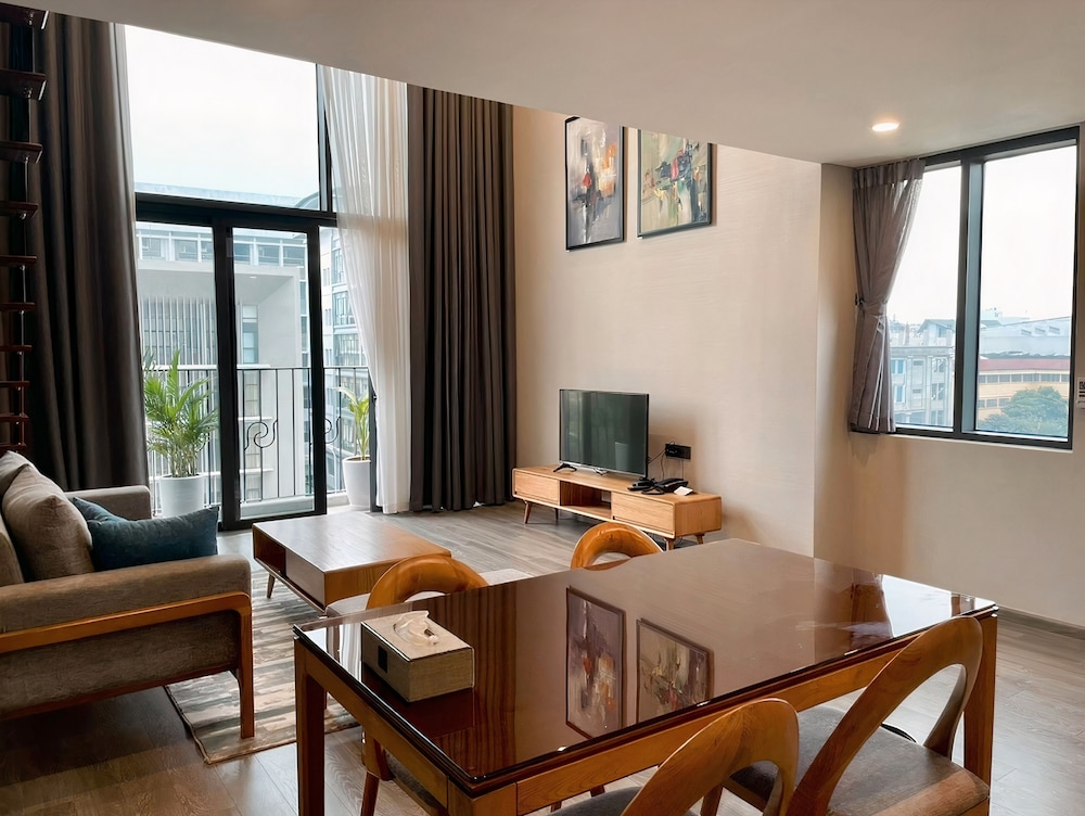 NVT Housing PentStudio West Lake Hanoi — 4-Star Luxury Hotel in Hanoi, Vietnam