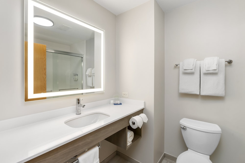 Holiday Inn Express Hotel & Suites Peru Lasalle Area by IHG - photo 13