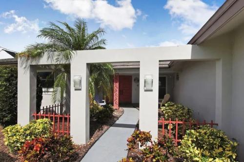 3111 Riverhouse Prince 3111 Riverhouse Prince Stunning Riverfront in Cape Coral, United States