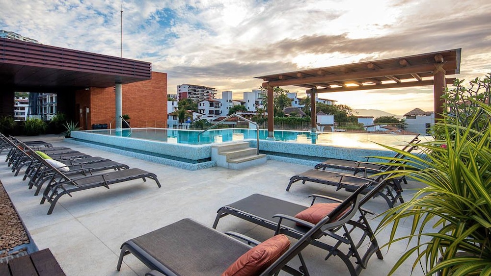 V399 Condo in Puerto Vallarta — 4-Star Luxury Hotel in Puerto Vallarta, Mexico
