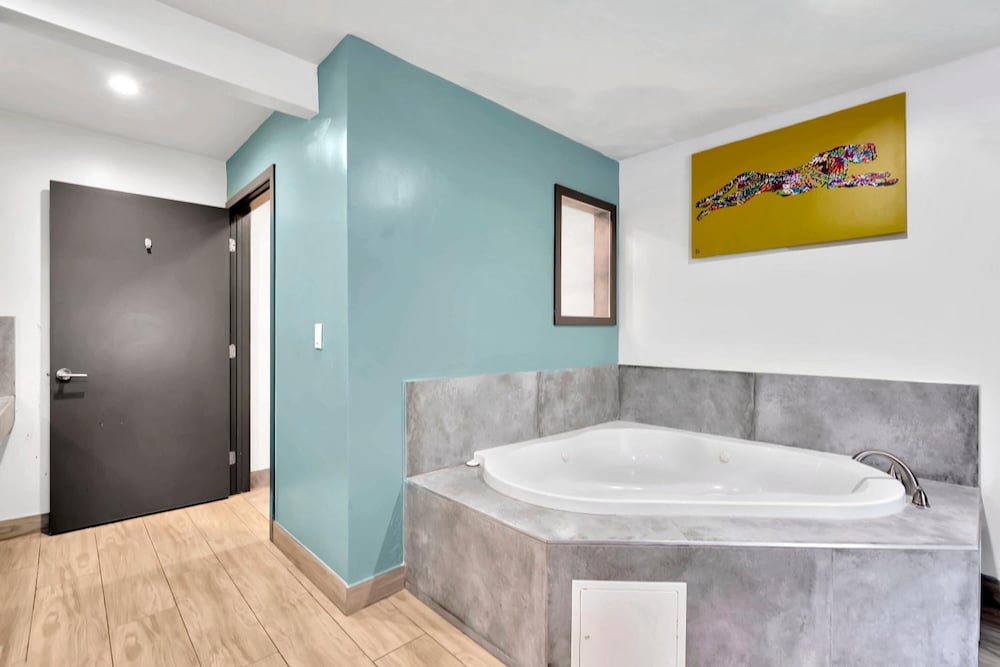 Exclusivo Inn & Suites - photo 23