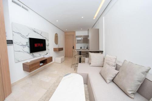 Magnifique Studio neuf — 4-Star Luxury Hotel in Casablanca, Morocco