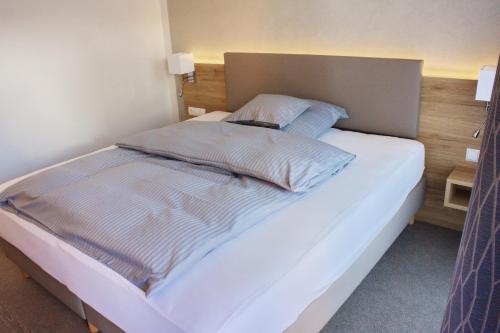 Stichwehs Hotel am Bahnhof — Elze — photo 4