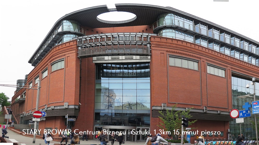 Apartamenty Homely Place — 4-Star Luxury Hotel in Poznan, Poland