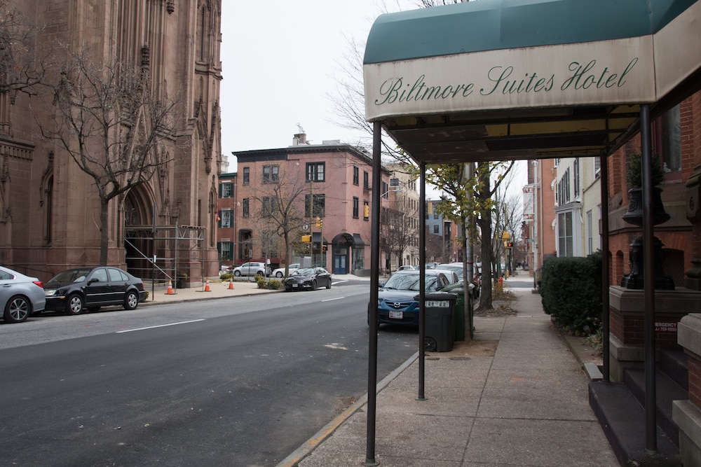 Biltmore Suites Hotel - photo 31