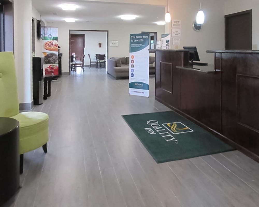 Quality Inn Farmington - photo 4