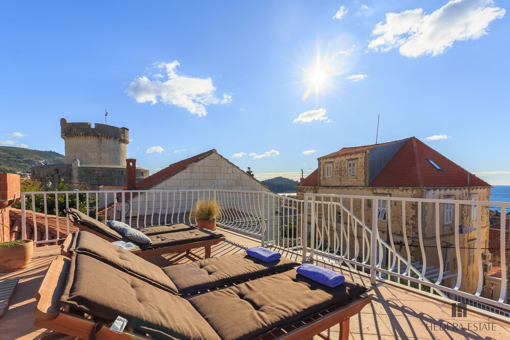 Hedera Estate Hedera A42 — 4-Star Luxury Hotel in Dubrovnik, Croatia