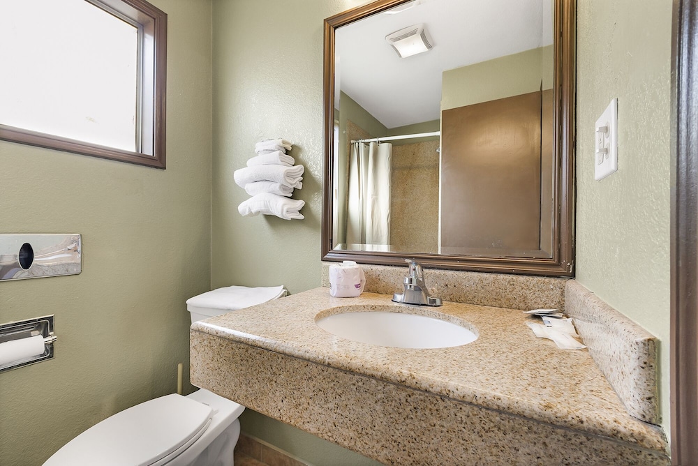 Safari Inn Chico - photo 17