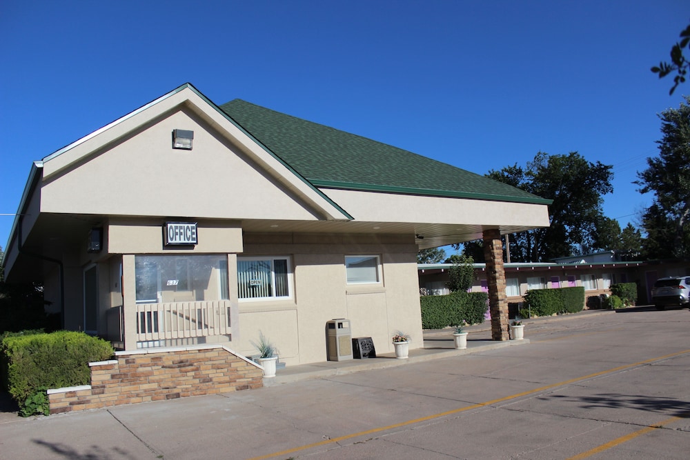 Safari Inn - featured photo