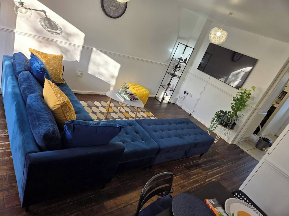 Tranquil Getaway in Wolverhampton Perfect for Relaxation in Wolverhampton, United Kingdom